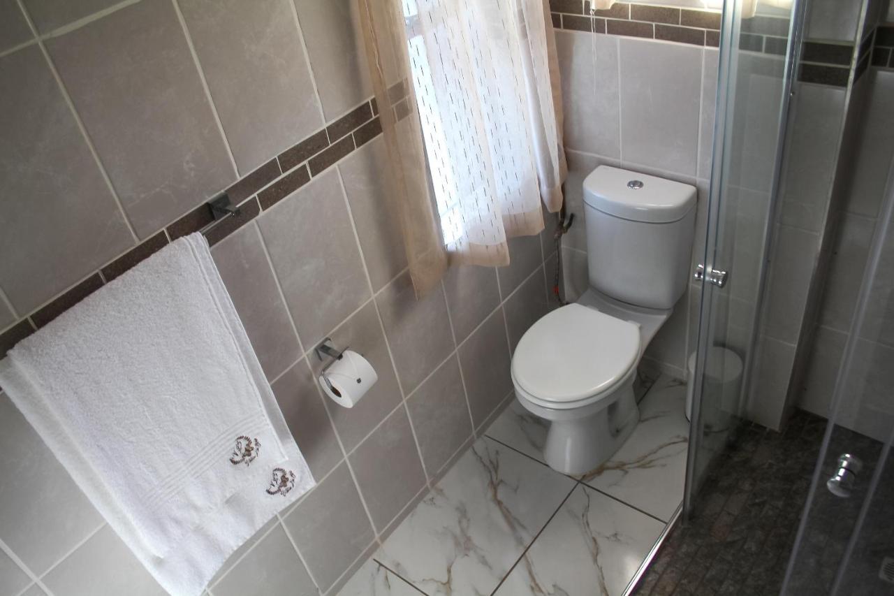 Villa La Sola B&B And Self-Catering Boksburg Exteriör bild